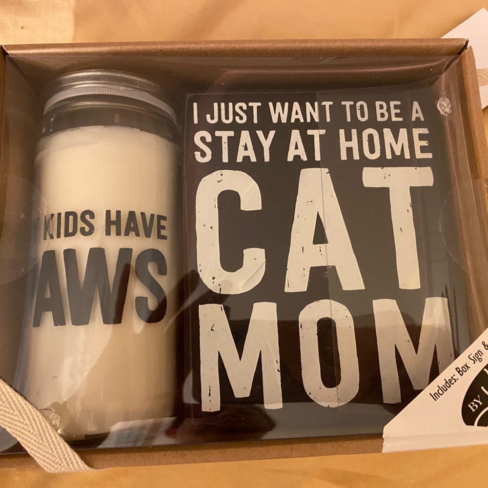 Cat mom candle and sign